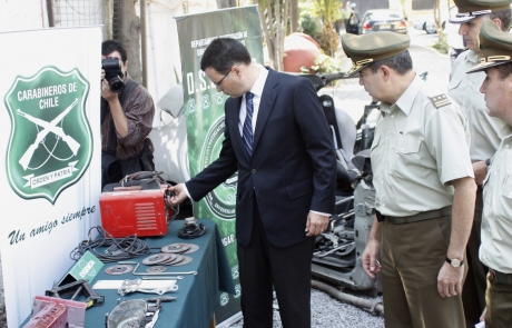 Ministro Hinzpeter anuncia envío de proyecto de ley para endurecer las penas a quienes roben cajeros automáticos