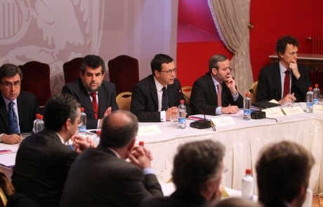 Gobierno inauguró Consejo de Intendentes y Ministros