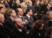 Ministro Rodrigo Hinzpeter asiste a misa fúnebre de Gabriel Valdés