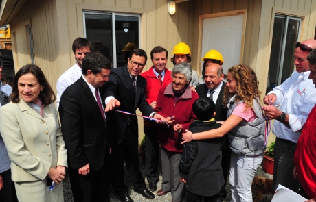 Vicepresidente inauguró primera vivienda construida bajo subsidio de Autoconstrucción