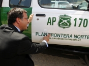 Ministro Hinzpeter encabezó entrega de implementos para el Plan Frontera Norte