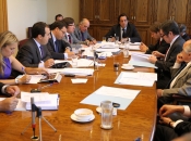 Parlamentarios aprueban Reforma Constitucional que beneficiará a Isla de Pascua y Juan Fernández
