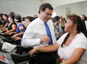 Ministro Rodrigo Hinzpeter inspeccionó implementación de programa Vida Sana contra la Obesidad