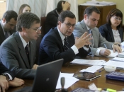 Ministro Hinzpeter asistió a sesión de comisión de Constitución, Legislación y Justicia del Senado