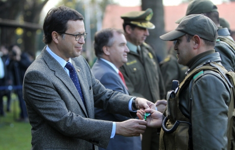 Ministro Hinzpeter lanzó Escuadrón Centauro en la Región de La Araucanía