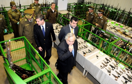 Nuevo depósito de Carabineros acopia y custodia 1.371 armas durante primer trimestre del año